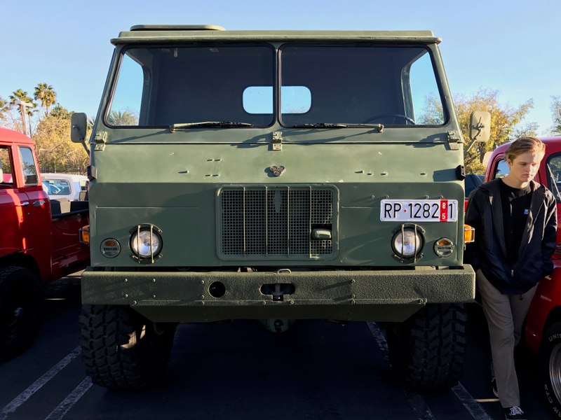 Illustration for article titled Cars and Coffee, Aliso Viejo - Dec 3, 2016 (HUGE PHOTODUMP)